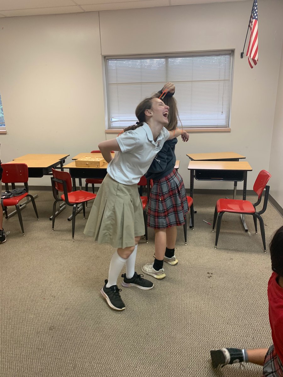 MSHistoryrocks's tweet photo. Divergent thinking required.  Can you get out of the “hand cuffs”?  6th grade tries. https://t.co/e537f0bg1N