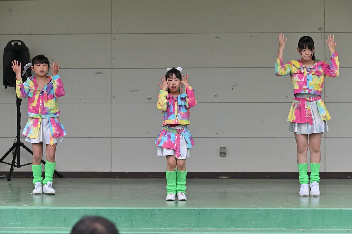 yosiyuki1206's tweet photo. 2022.04.03(日) つがの里お花見ダンスライブ
ARTHY るかちゃん、ゆなちゃん、つむぎちゃん
#ARTHY
#きらりスタープロジェクト https://t.co/kYyRorBtyT
