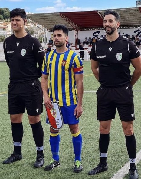 moguerCD's tweet photo. 🟡 | COMUNICADO OFICIAL

Desde el CD Moguer se informa que nuestro jugador @HctorSC1 sufre una rotura en el cruzado; además de un esguince en el ligamento externo y un edema óseo en el peroné.

Desde aquí queremos mandarle todo el ánimo del mundo. ¡Te esperamos de vuelta  crack! https://t.co/OfqOoLol5q