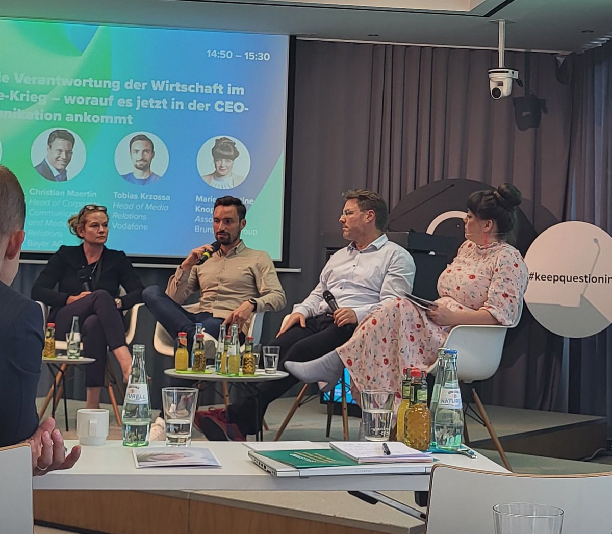 Daniela Weltz (@danielaweltz) on Twitter photo Für mich die Highlight-Session der heutigen #CEO-Konferenz.
<a href="/ChrMaertin/">Christian Maertin</a>, <a href="/TobiKrzossa/">Tobias Krzossa</a> und Katrin Sulzmann in der Diskussion zu #Verantwortung, dem richtigen Ton, Timing und Gespür in der Krise. <a href="/QuadrigaBerlin/">QuadrigaBerlin</a> Für mich die Highlight-Session der heutigen #CEO-Konferenz.
<a href="/ChrMaertin/">Christian Maertin</a>, <a href="/TobiKrzossa/">Tobias Krzossa</a> und Katrin Sulzmann in der Diskussion zu #Verantwortung, dem richtigen Ton, Timing und Gespür in der Krise. <a href="/QuadrigaBerlin/">QuadrigaBerlin</a>