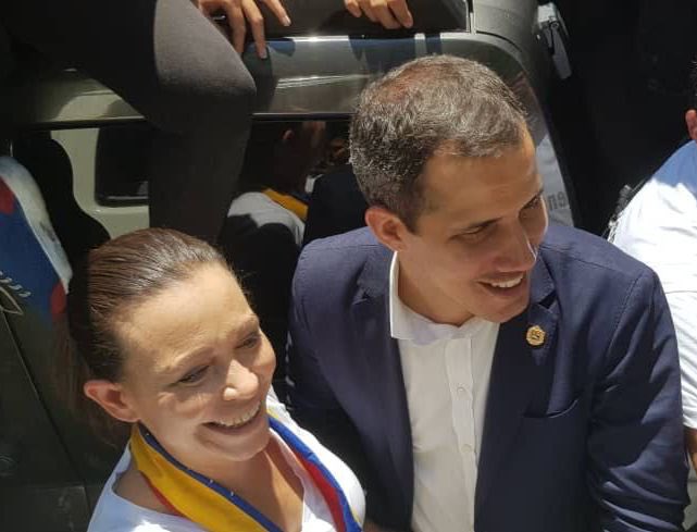 En Venezuela vivimos una dictadura, los partidos políticos son criminalízados y sus dirigentes perseguidos. El trabajo de <a href="/VenteVenezuela/">Vente Venezuela</a> y su líder <a href="/MariaCorinaYA/">María Corina Machado</a>, que hoy cumple 10 años, es esencial para la democracia.

Felicitaciones a toda su militancia que sigue luchando.