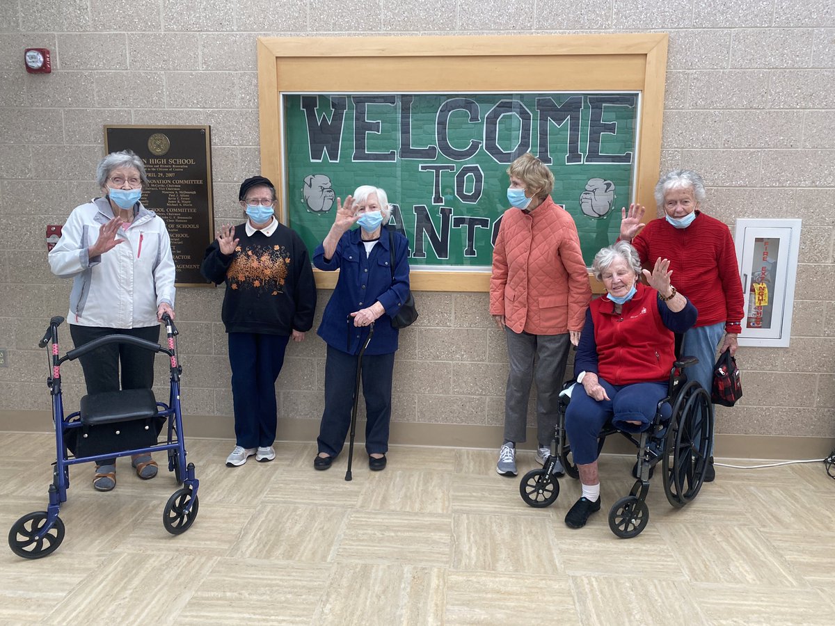 Today we hosted an art show visit for Cornerstone memory care in Canton.