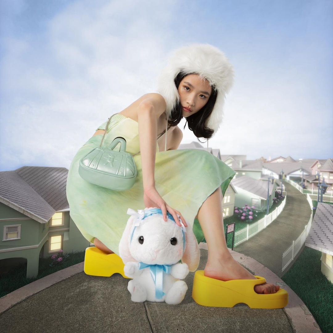 girIsonfiIm's tweet photo. 'artificial fairytales' shot by naomi ngoo for sicky mag, april 2022 issue https://t.co/Ya8G64pX3J