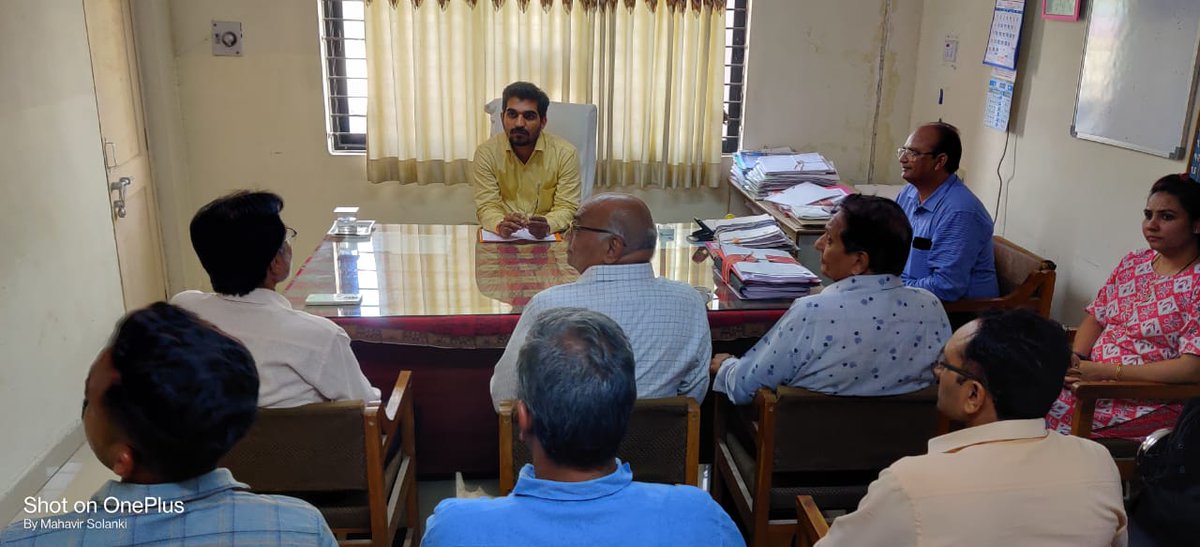 dsobhavnagar's tweet photo. A meeting was held regarding PM Ujjawala 2.0 with DNOs,Gas agencies, and staff members at Palitana Mamlatdar.@Collectorbhav @tmdholakia https://t.co/dYCUcCnes7