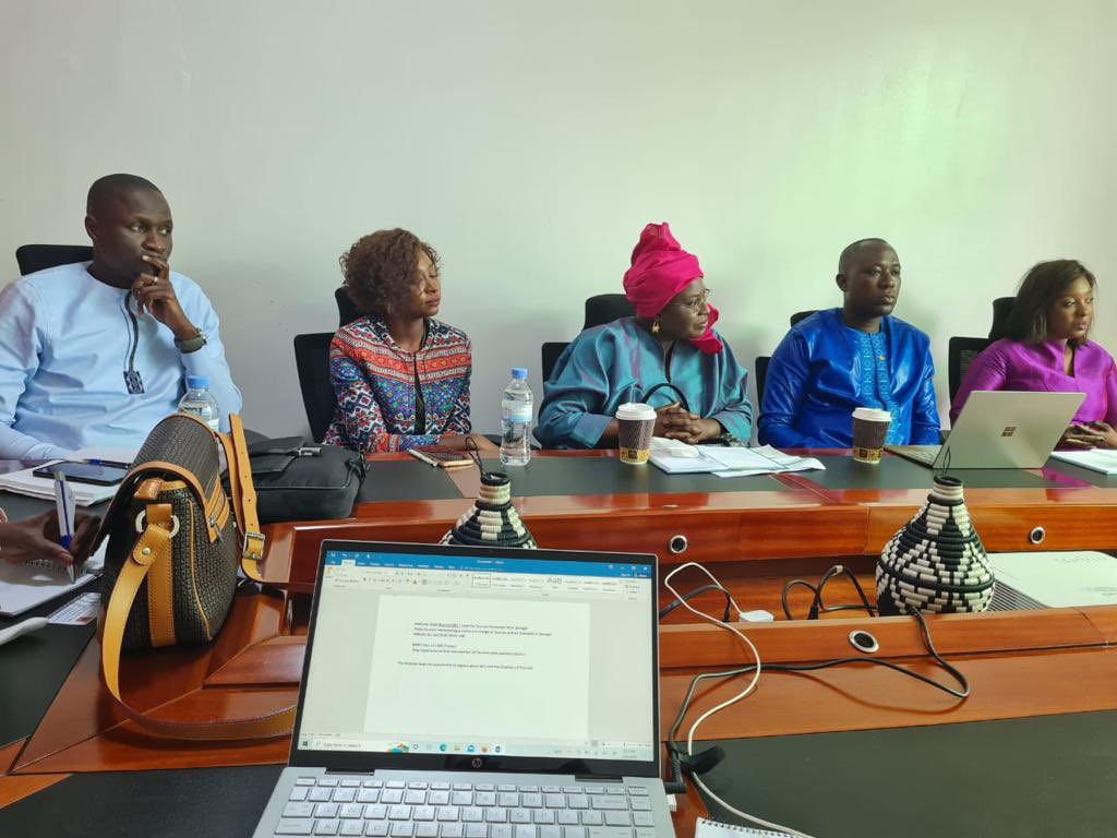 Rwanda Chamber of Tourism (@tourismchamber) on Twitter photo Les discussions enrichissantes ont tourné autour de la collaboration entrés le 🇷🇼 et le Sénégal 🇸🇳 dans le tourisme de loisirs, le tourisme d’affaires et Mice. <a href="/DestinationSEN/">VisitDestinationSen</a> <a href="/visitrwanda_now/">Visit Rwanda</a> <a href="/RDBrwanda/">Rwanda Development Board</a> <a href="/RCBrwanda/">Rwanda Convention Bureau</a> Les discussions enrichissantes ont tourné autour de la collaboration entrés le 🇷🇼 et le Sénégal 🇸🇳 dans le tourisme de loisirs, le tourisme d’affaires et Mice. <a href="/DestinationSEN/">VisitDestinationSen</a> <a href="/visitrwanda_now/">Visit Rwanda</a> <a href="/RDBrwanda/">Rwanda Development Board</a> <a href="/RCBrwanda/">Rwanda Convention Bureau</a>