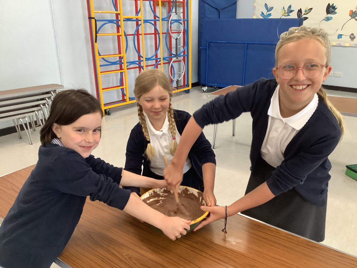 Year 5 have been baking for our Queen's Platinum Jubilee celebrations.  We're icing tomorrow! #bakingpros