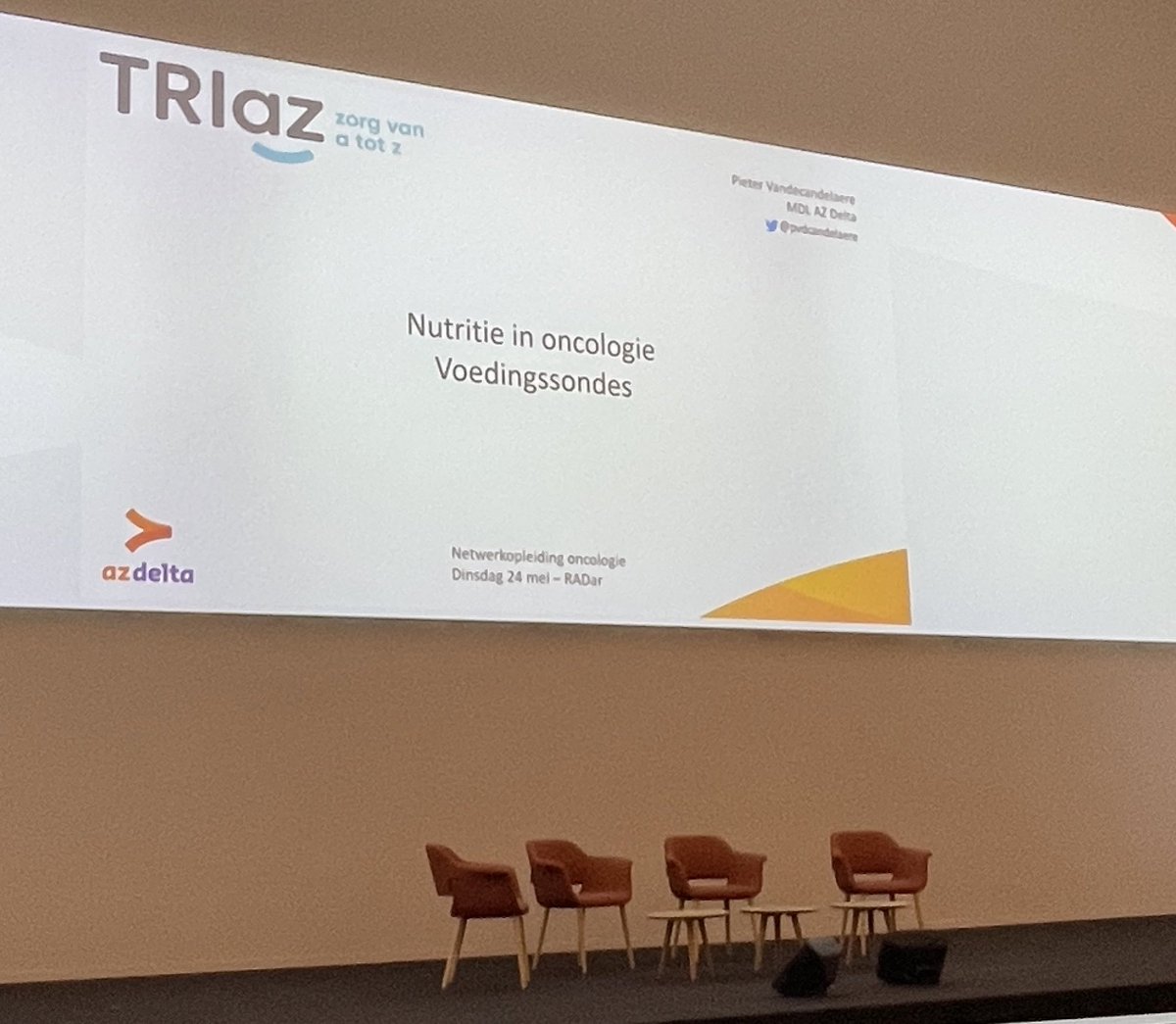 Pvdcandelaere's tweet photo. Klaar voor @az_delta #radar #voedingiszorg #opleidingoncologie #triaz https://t.co/OE57ywYMcg