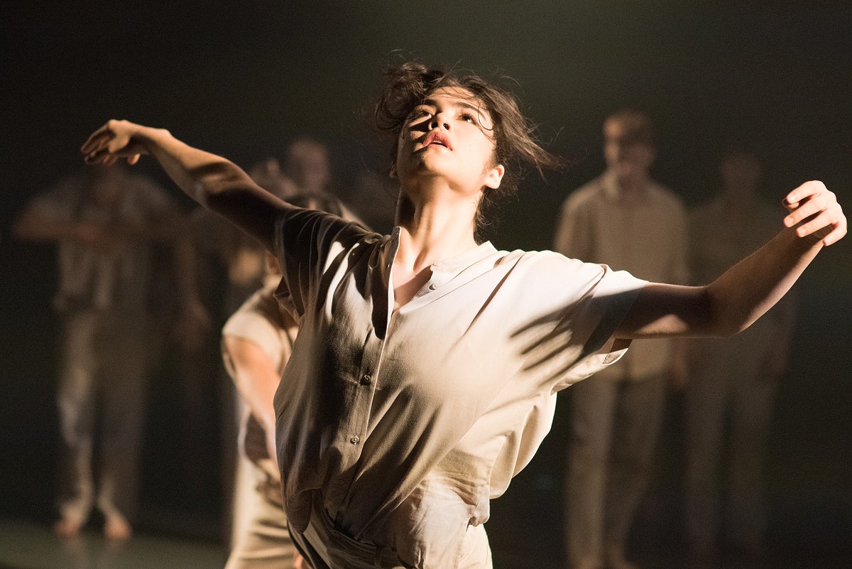 rambertschool's tweet photo. #performancenews 'An Evening With The Next Generation' at the Linbury Theatre will see Rambert School, joined by The Royal Ballet’s Aud Jebsen Young Dancers, The Royal Ballet School and Dutch National Ballet Junior Company, in a dynamic quad bill: https://t.co/SOm0Kairgg https://t.co/0moLkyw186