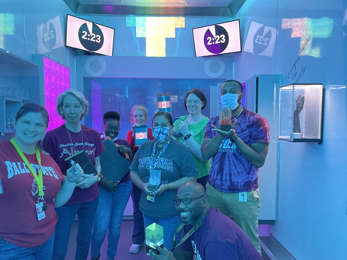 Had a great time with the Escape Bus Quest!! <a href="/mr_soracco/">Mr. Soracco</a> #questescapebus #madeitout #2minand23secondstospare