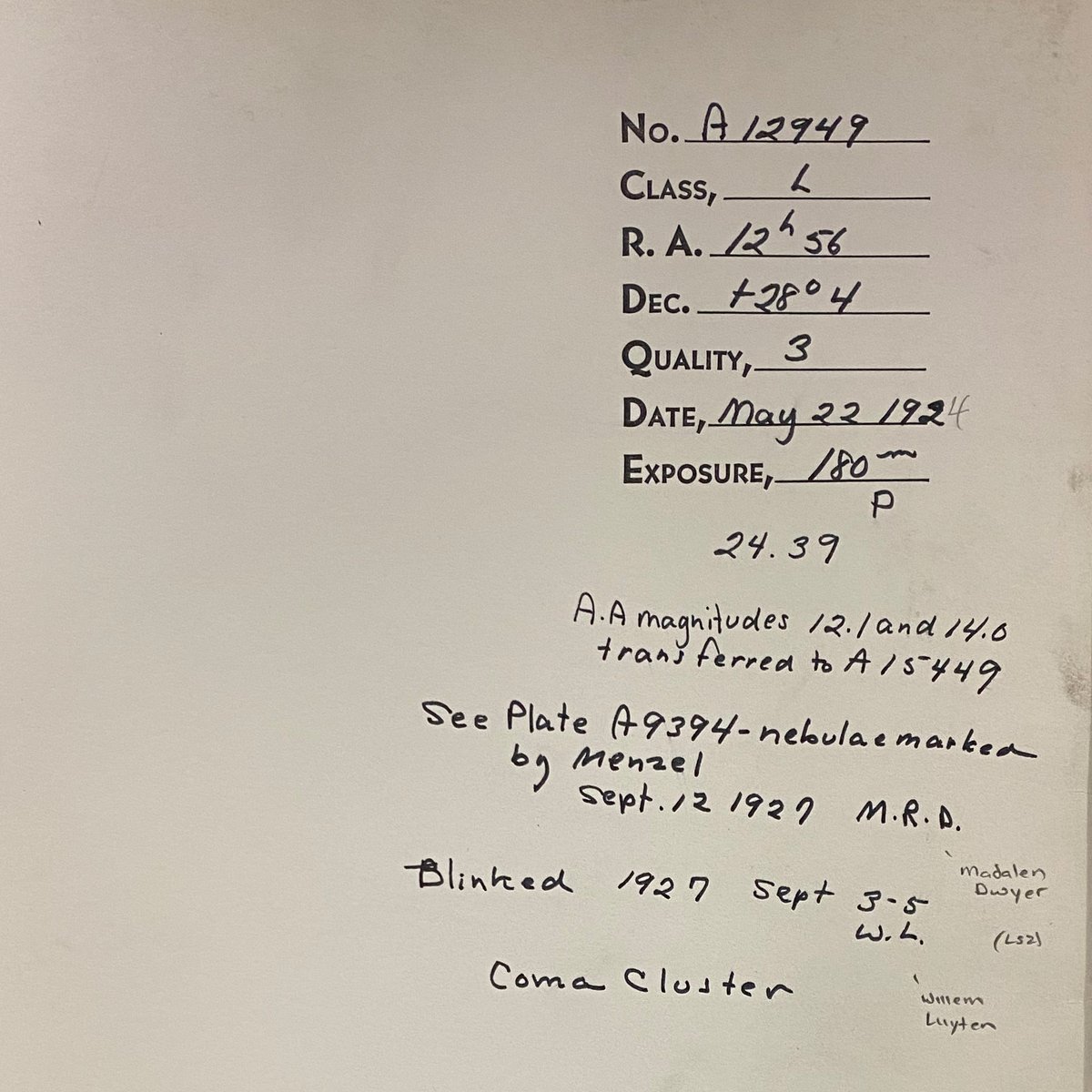 _GlassStars_'s tweet photo. Congratulations to all of the @harvard students that are graduating today #harvard2022 

Detail of Plate A12949 

#harvard #glassplates #astronomy #astronomicalphotography https://t.co/dqkZvR4pi1