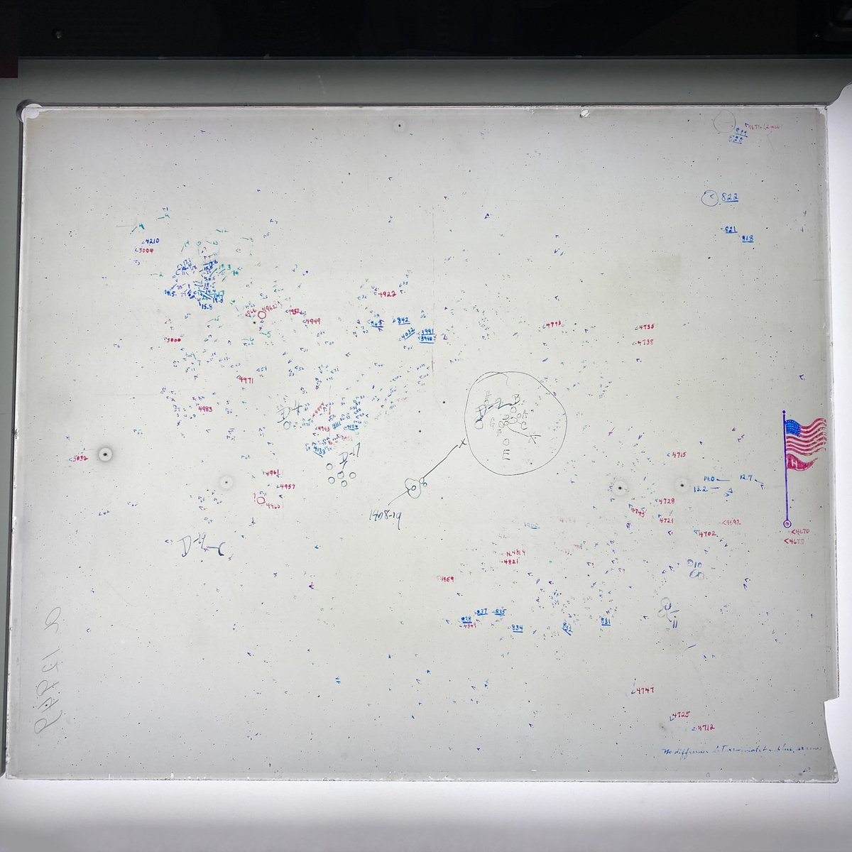 _GlassStars_'s tweet photo. Congratulations to all of the @harvard students that are graduating today #harvard2022 

Detail of Plate A12949 

#harvard #glassplates #astronomy #astronomicalphotography https://t.co/dqkZvR4pi1