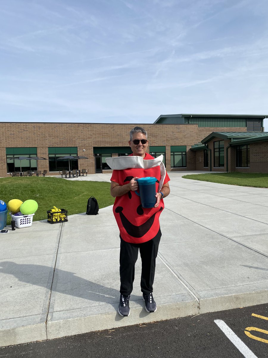 LeffersCES's tweet photo. Field Day Fun!! https://t.co/QlarKUeq6A