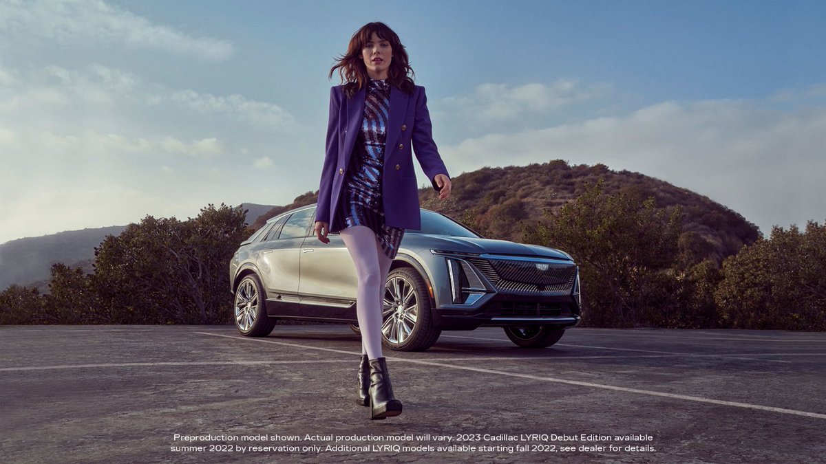LongAutoGroup's tweet image. Make every moment electrifying. The #allelectric 2023 Cadillac LYRIQ. #BEICONIC #LYRIQ pbxx.it/0aTwbR