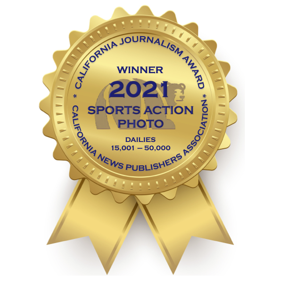 CNPAservices's tweet photo. Sports Action Photo (Dailies: 15,001 - 50,000):
First: The Desert Sun (@MyDesert)
Second: The Desert Sun
#Californiajournalismawards

https://t.co/k01HV0sI3p https://t.co/DuKvAehGo3