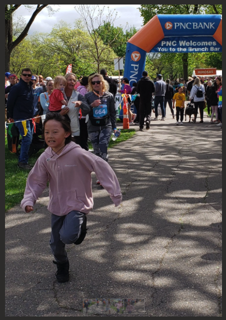 43 <a href="/SPPS_News/">Saint Paul Public Schools</a> <a href="/FrostLakeSpps/">Frost Lake Elementary</a> students took part in a Fun Run at Minnehaha Falls. A bus was full with 65 family members and runners and 5 families followed in cars to support their runner. It was a great time! Thanks to everyone who helped make it a success for the students.