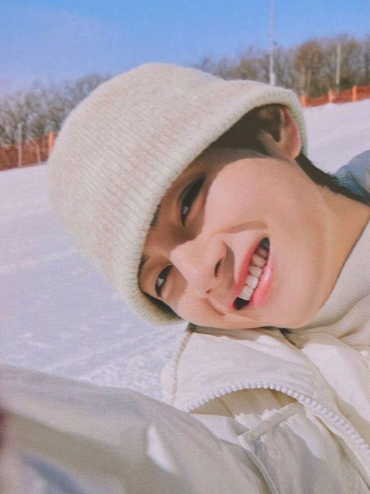 Taeone_love's tweet photo. Taehyung, we love your smile. Keep smiling
WE LOVE YOU KIM TAEHYUNG
💌💞 https://t.co/qrVglpo3sj