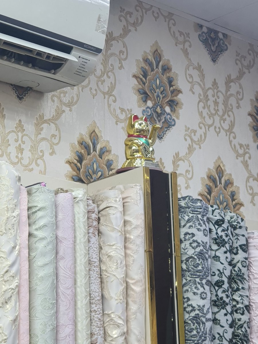 faresomanmm2's tweet photo. @MRMWR_SB 
الأخوة الكرام
أرجو زيارة محلات الأقمشة النسائية في بركاء واتخاذ اللازم معاها بخصوص وضع التماثيل المرتبطة بدياناتهم والتعويذات الشركية في أعلى المحلات بالداخل وأنا على استعداد بتزويدكم بأسماء المحلات على الخاص.
أرجو الرد بالعلم وجزاكم الله خيرا https://t.co/98J5xA7hA9