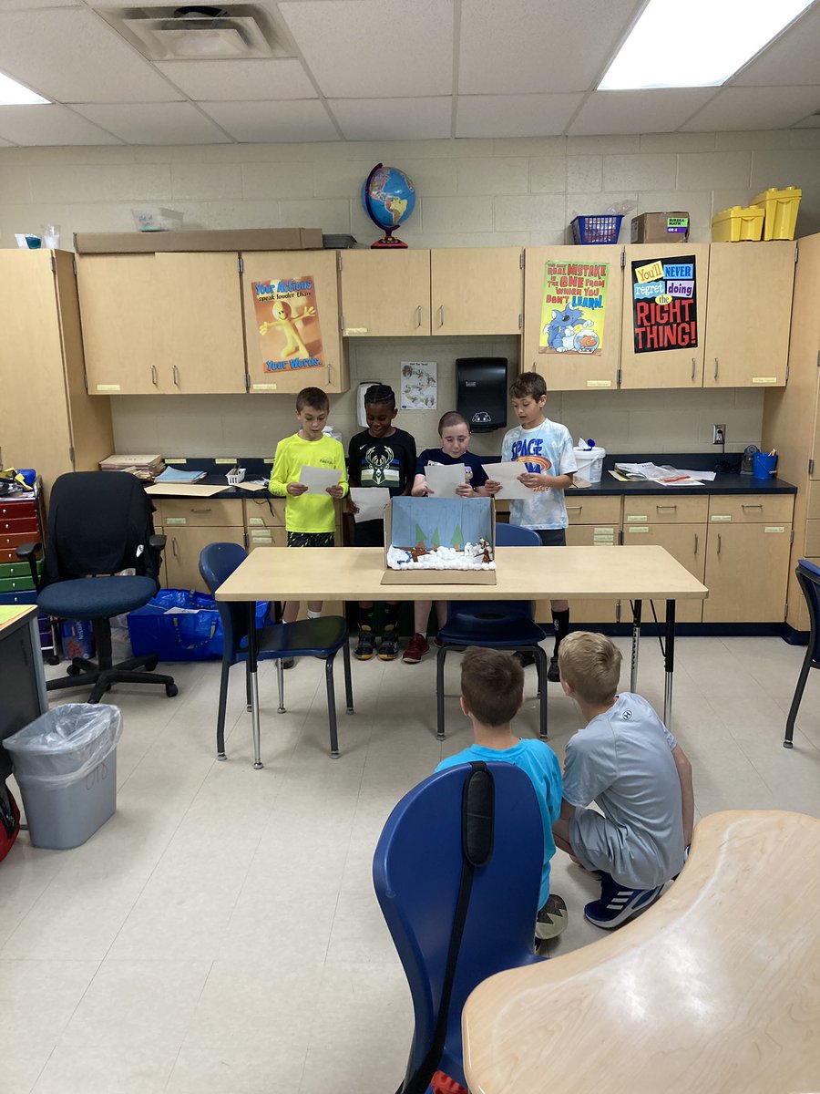 Fearless4th's tweet image. The final three presentations did not disappoint! Great work by these Macaws! #4thscience @BearCreekEtown