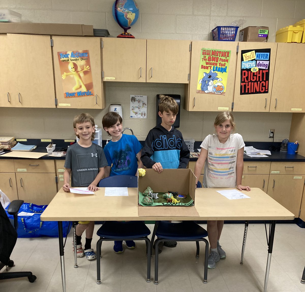 Fearless4th's tweet image. The final three presentations did not disappoint! Great work by these Macaws! #4thscience @BearCreekEtown