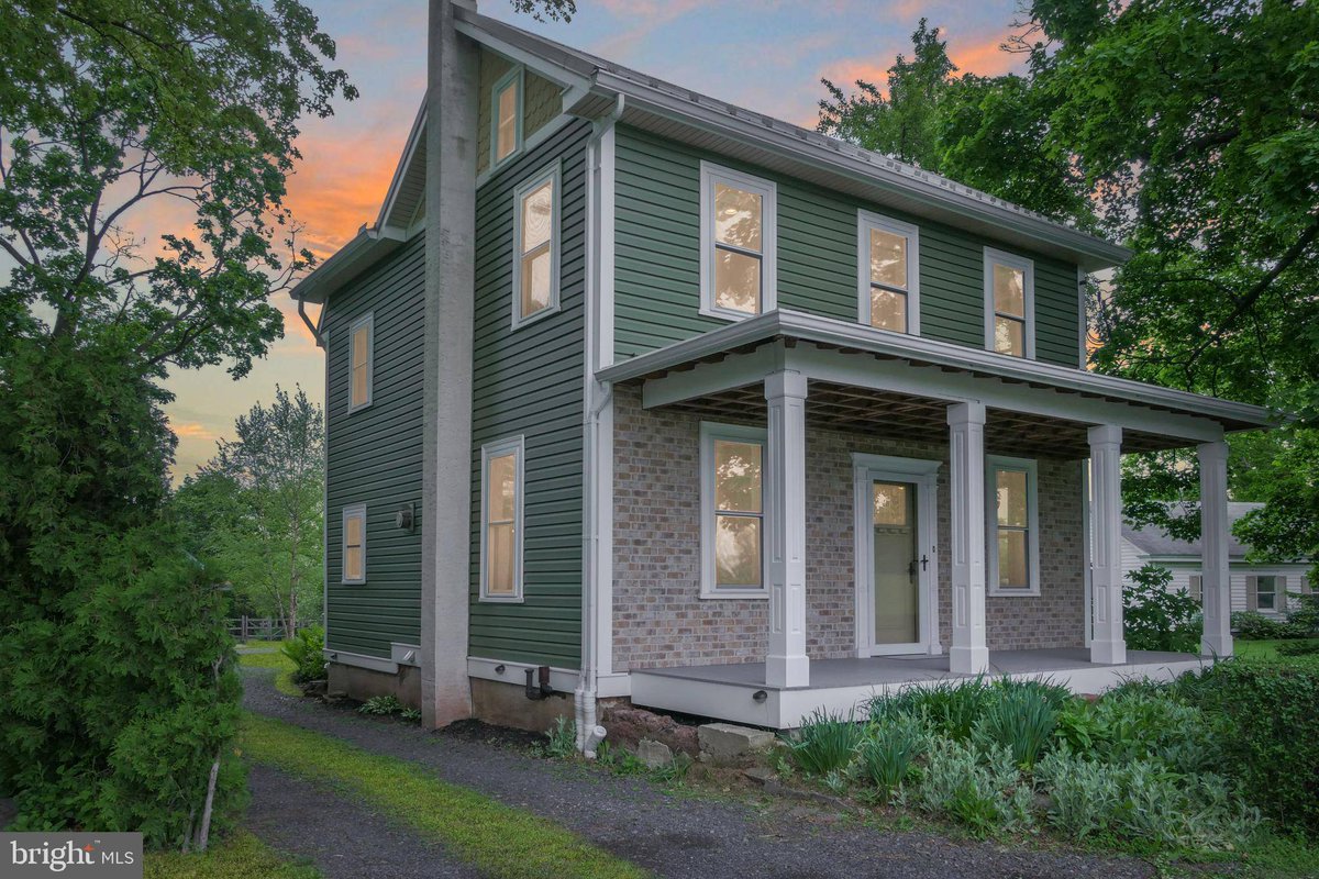 HarnerGroup's tweet image. Listing Address: 601 W CEDARVILLE RD, Pottstown, PA 19465
Listing Price: $449,000Schedule a showing and request more information here: jamesharnergrouprealty.com/d8r0ydvs