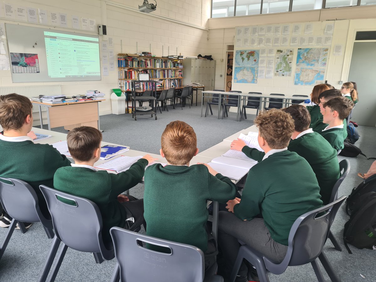 colinbakerap's tweet photo. @ceuttss @vasocialstudies Proud that our Transatlantic Scholars teachers and students in County Mayo, Ireland and Virginia Beach, Virginia got to Zoom last week with the EU Delegation in Washington DC. The EU Delegation loved it too! @CbsCastle @OceanLakesHS https://t.co/l7pQr1CB8W