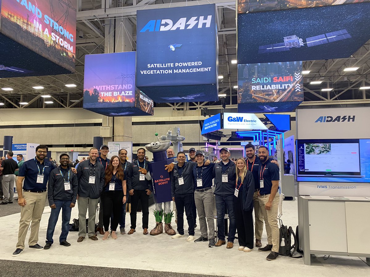 aidashinc's tweet photo. Look for Satellite Scott at #DISTRIBUTECH2022! Follow him to booth #1423 to learn how we are using #SatelliteTechnology and #AI to help you stay ahead in resiliency planning and preparation. https://t.co/BVj9Qzo3vB
