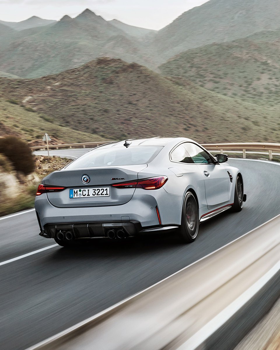 BMW's tweet photo. The new M4 CSL in numbers ⏬ 
550hp
3.7s - 0-100 km/h
10.7 - 0-200 km/h
+ 40hp over M4 Competition Coupé 
100kg less than the M4 Competition Coupé  

#THEM4CSL
BMW M4 CSL: Fuel consumption in l/100 km: 10.1-9.8* (WLTP), CO2 emissions in g/km: 227-222* (WLTP).* Preliminary values. https://t.co/x4jZP7YKI1