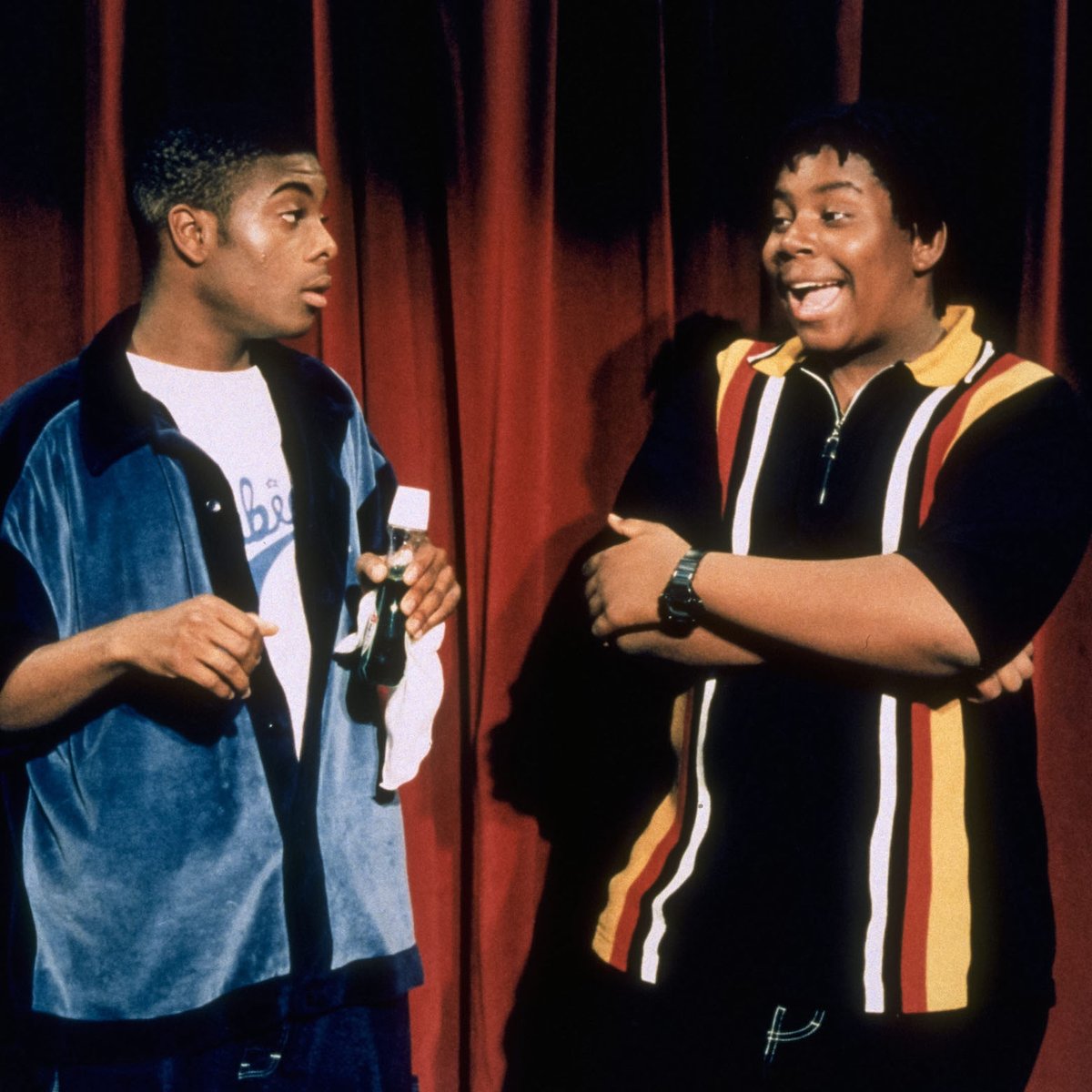 netflix's tweet photo. Brace yourself for some vital information... 

Select seasons of Nickelodeon classics Kenan &amp; Kel, Ned's Declassified School Survival Guide, and All That will be coming to Netflix (in The US) on June 21! https://t.co/7lmtA1g51T