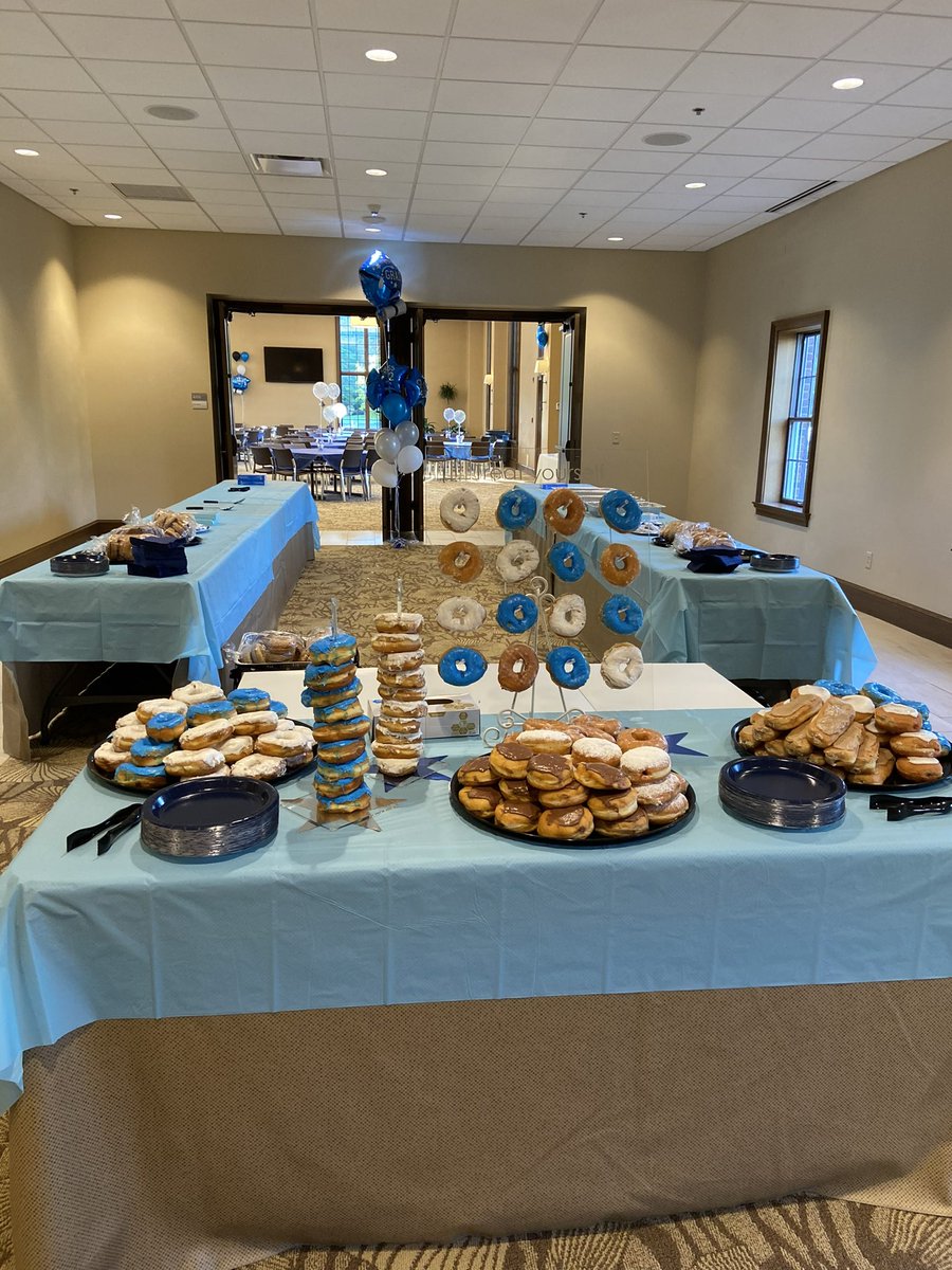 KenstonKHSPTO's tweet photo. Celebrating our seniors this morning at the graduation rehearsal breakfast #Classof2022 https://t.co/nMT2uIJ7vK