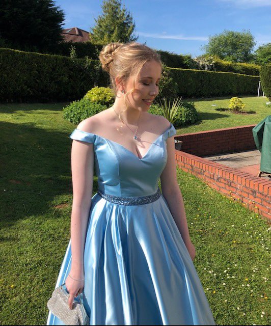laurasdresses's tweet photo. Gorgeous dress just added to our Dress Agency Service so it’s a dress you can buy. https://t.co/24D3gxjzCn