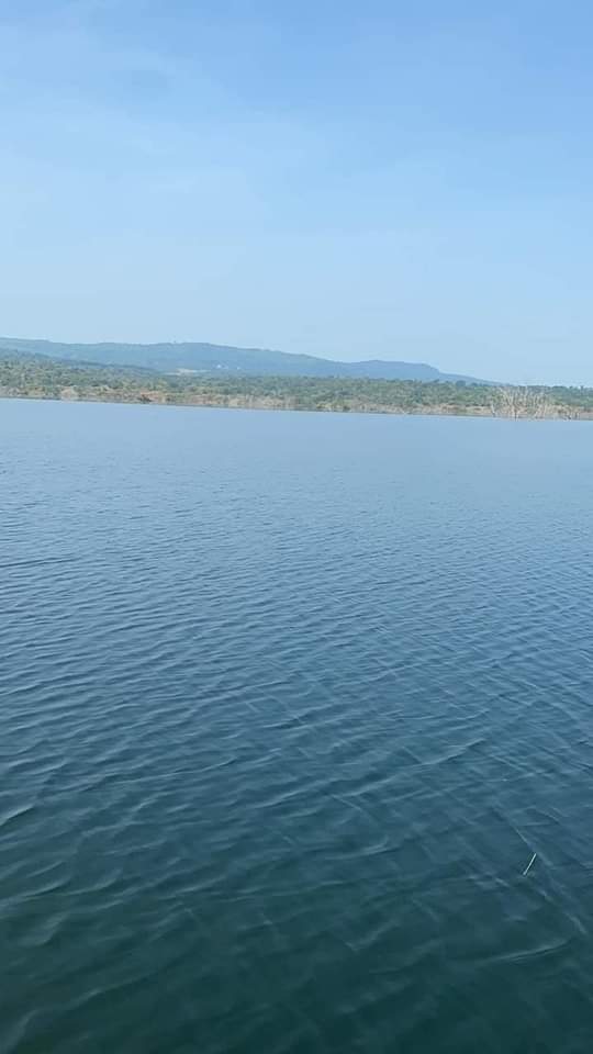#PITA(la référence des autres préfectures de la Guinée) 

Le LAC DE FONFO dans la Sous-Préfecture de Sangareya.

📷 Fonfo Tv