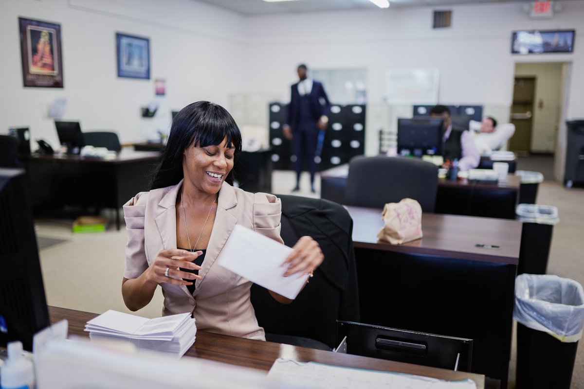 MooreMediaGroup's tweet image. A few shots from our latest Tower Loan shoot 📷 We love helping them step up their employee recruiting effort!