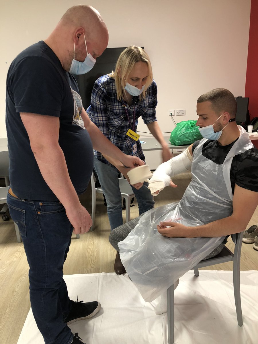 croydonruthie's tweet photo. Great day training our ED team today, multidisciplinary teaching and covering a wide variety of ED topics.
Teamwork makes the dream work 😊
#NHS
#trainingday
#teamwork
#education
#alwayslearning
#proudtocare
#fromnovicetoexpert
@croydonhealth https://t.co/j9VEUKd2TV