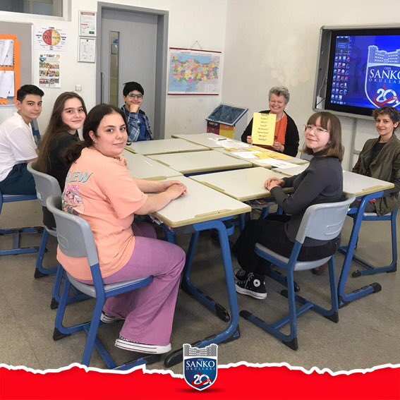 SankoOkul's tweet photo. Almaya Goethe Enstitüsü tarafından düzenlenen“Fit in Deutsch A1”sınavına 7,9 ve 10.sınıf öğrencilerimiz katıldı.14 Mayıs 2022 tarihinde düzenlenen sınava giren tüm Almanca öğrencilerimiz uluslararası geçerliliği olan“Fit in Deutsch A1” belgesini alarak büyük bir başarı sağladılar https://t.co/M4V4eeyYKW