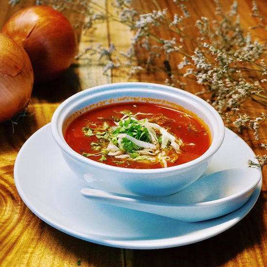 HungryBirds15's tweet photo. 🍲Soups🍲

Soup is a liquid or thick, creamy food that's usually hot and savory

➡️ Follow for more details
https://t.co/1lVWCHjwue

#soup #food #foodie #foodporn #instafood #yummy #foodphotography #dinner #delicious #healthyfood #lunch #foodstagram #homemade https://t.co/8N2cfb3kzd