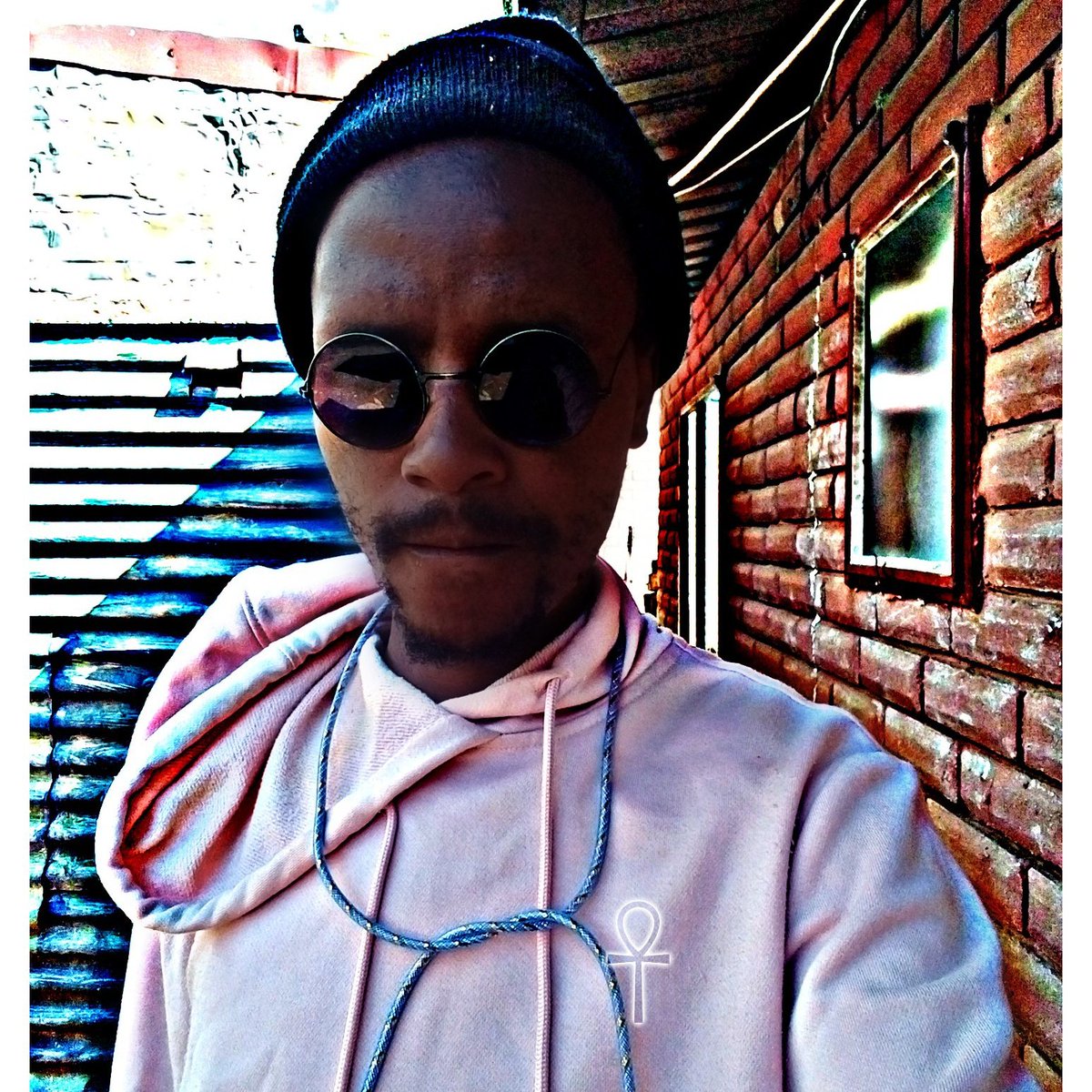 MatlokotsiThabo's tweet photo. Sydnasent https://t.co/aCI78BZ9Cc