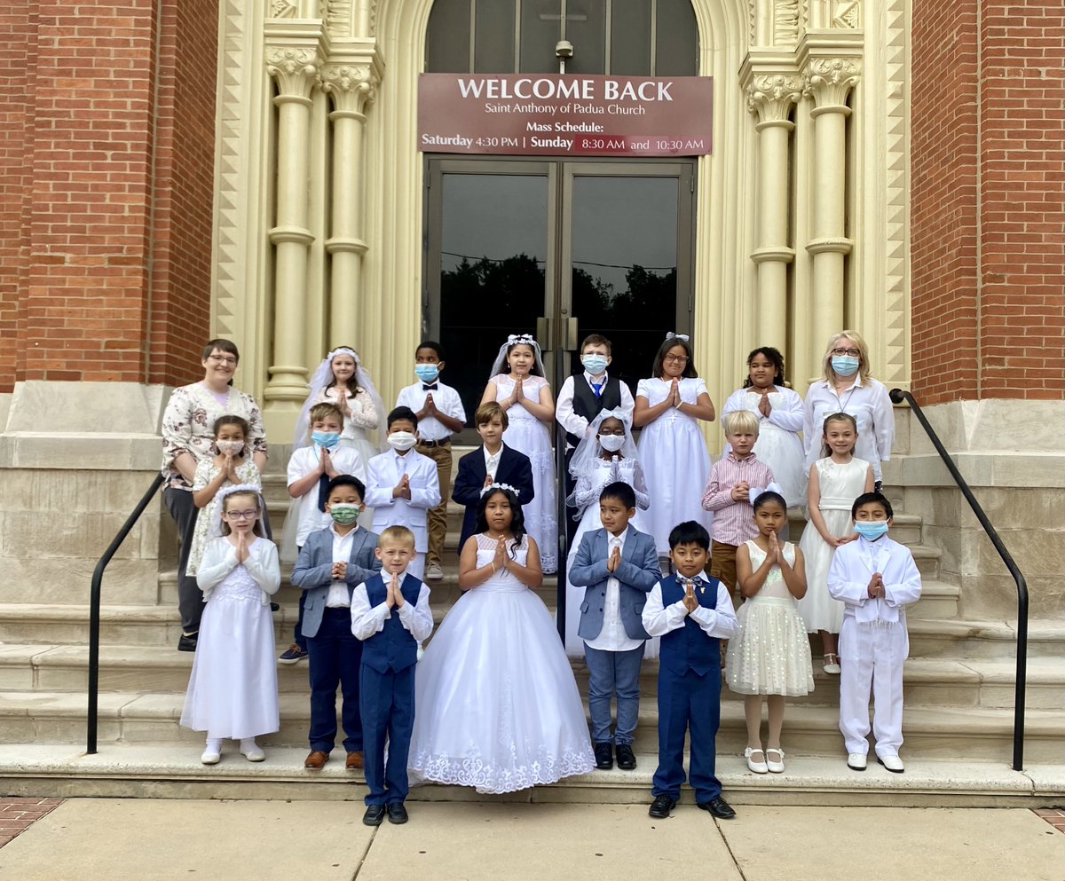 RCSLancaster's tweet photo. Our 2nd graders celebrated their First Communion with us as a school family! https://t.co/EDq4F586b6