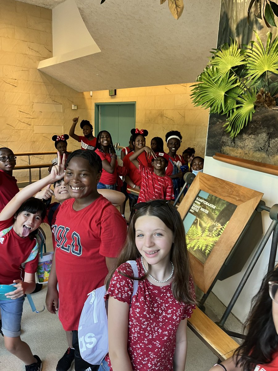 STEPrincipalJJ's tweet photo. Lines, food &amp; rides! Our 5th gr Saftey Patrols take on Disney’s Animal Kingdom!! @Disney @SeminoleTrails https://t.co/kSLk2g1kH1