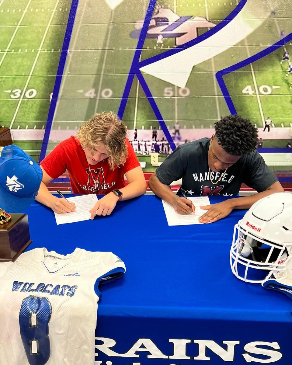 beaulandry8's tweet photo. Exited to announce that I will attend Mansfeild University to continue my dream of playing ball 🖤❤️ @Coach_JEvans @MUbaseball @MansfieldFB @CoachVassil https://t.co/kFF3DszW6c