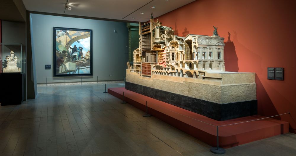 Au XIXe siècle les capitales européennes se modernisent et Napoléon III veut que #Paris puisse concurrencer Londres.

À découvrir au musée d'Orsay, un nouvel espace qui vous transporte sous le Second Empire : "Paris, capitale d'une nation moderne".
👉musee-orsay.fr/fr/articles/no…