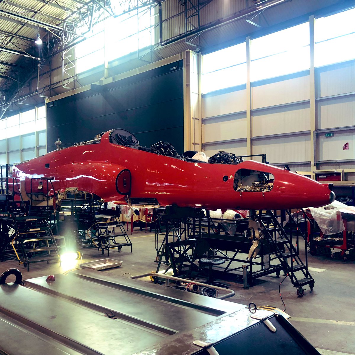 Can you tell what it is yet?! With the <a href="/rafredarrows/">Red Arrows</a> taking on additional tasks, more Hawks needed! I’ve been tasked to grow the fleet to 17. With 11 overseas on #SPRINGHAWK, work doesn’t stop with aircraft currently undergoing depth maintenance, paint and conversion. 🔧