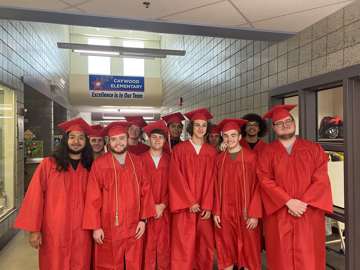 kimmott2's tweet photo. We were so excited to see our Former Caywood kids who are graduating from Dixie on June 1st!! Time passes so quickly!  Proud of our Caywood graduates! @TheKCSD @DixieHeightsHS @JamesACaywood https://t.co/ua9n58owbf
