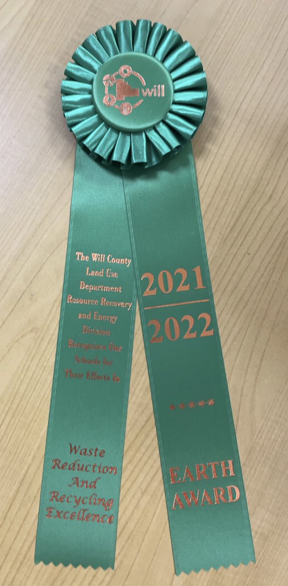 VJAGreenTeam's tweet photo. Congratulations to Andrew High School on earning the 2021-22 Earth Flag School recognition from Will Co. Green!! This is Andrew’s 6th time earning this award! Thank you! Way to go green T-Bolts!! ⚡️♻️🌎 https://t.co/A1P7vkQiny