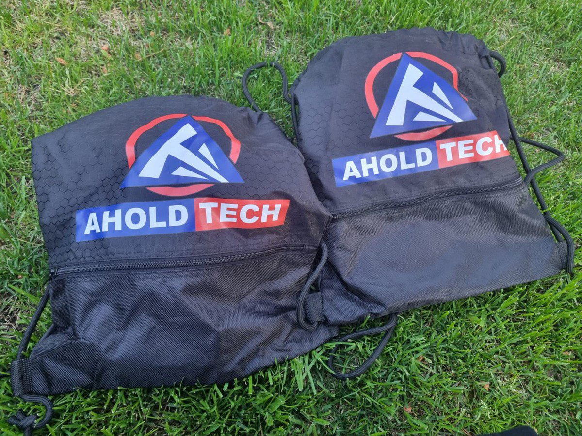 Artists_Of_Ua's tweet photo. Thanks to your support, we are helping the military communicate at such a difficult time. In the photos you can buy that we have already received the first part for purchase: Military helmets under the brand name "AHOLD TECH" Together to victory 🇺🇦
#NFTCommunity #UkraineRussiaWar https://t.co/29Dfjlg0X1
