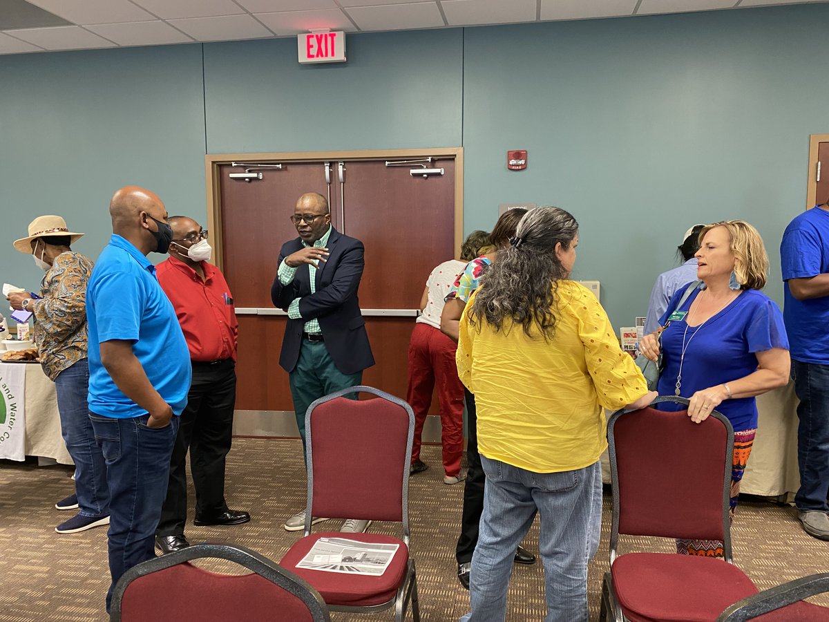 RichlandSC's tweet photo. Thirty-two farmers and resource providers gathered to learn about opportunities for funding, technical assistance, and production support at a Farmer Resources Workshop at the Garners Ferry Road Adult Activity Center last Thursday. https://t.co/6XuobHWgYK