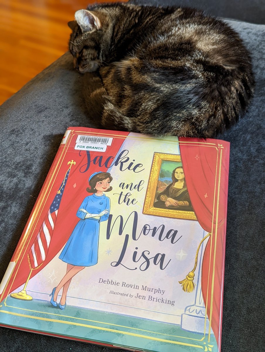 readbybetsey's tweet photo. I love when Jackie is presented as more than just a fashion icon. She did so much in her lifetime and this book really celebrates that! Thank you, Debbie Rovin Murphy! @SleepingBearBks https://t.co/086QEQtJUQ