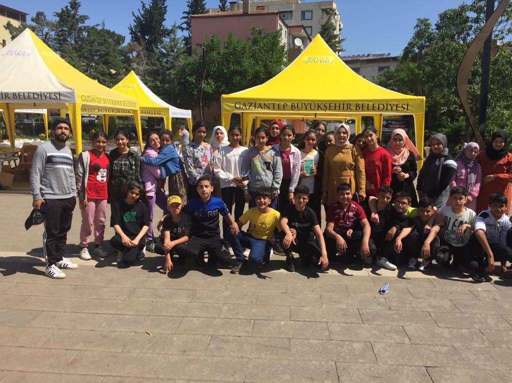 İslahiye ilçemizde düzenlenen kitap fuarını öğrencilerimiz ve öğretmenlerimiz ile ziyaret ettik. 😊👋
#BenOkuyorumGaziantepOkuyor
#gaziantepkitapfuarı
<a href="/islahiyemem/">İslahiye İlçe Millî Eğitim Müdürlüğü</a> <a href="/islahiyebelediy/">İslahiye belediyesi 🇹🇷</a>