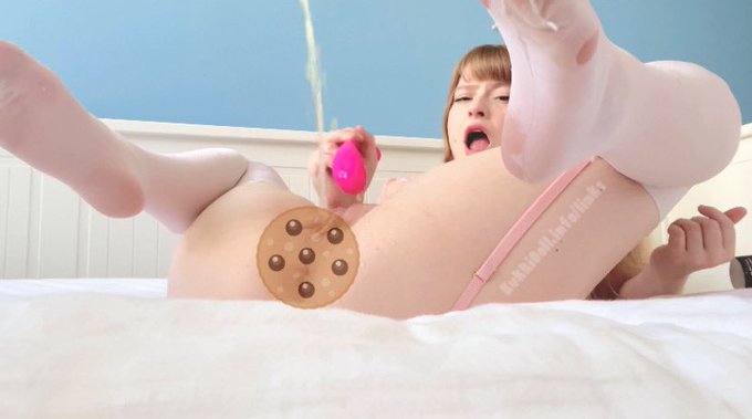 PUSSY SUPERSOAKER 3000!!💦💦Get yours TODAY when you sub to https://t.co/QNMSqlytrD 💖🍪 https://t.co/gq