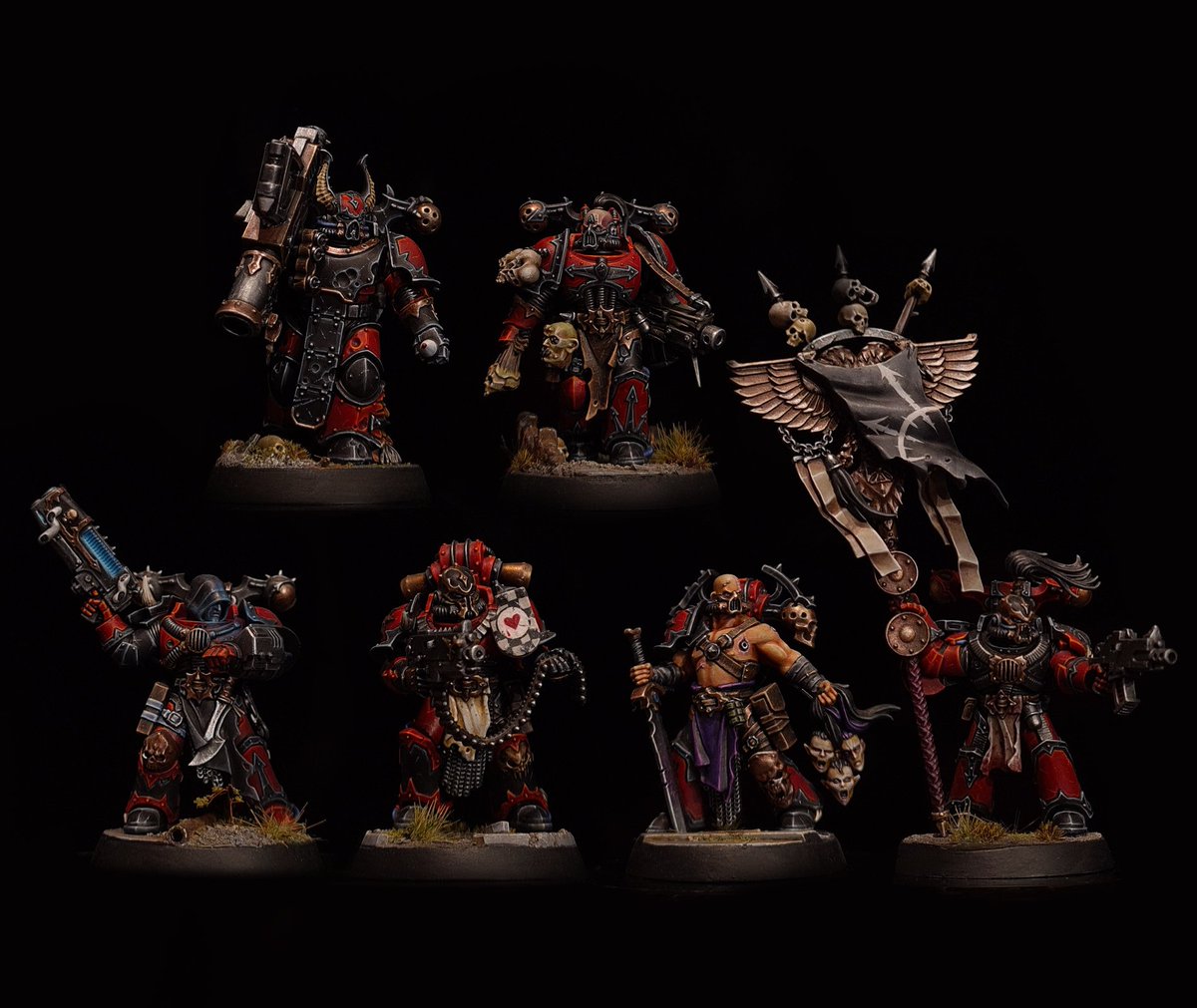 The full Kill Team in all its glory!

Aren't they cute together?

#Warhammer40k #WarhammerCommunity #miniaturepainting