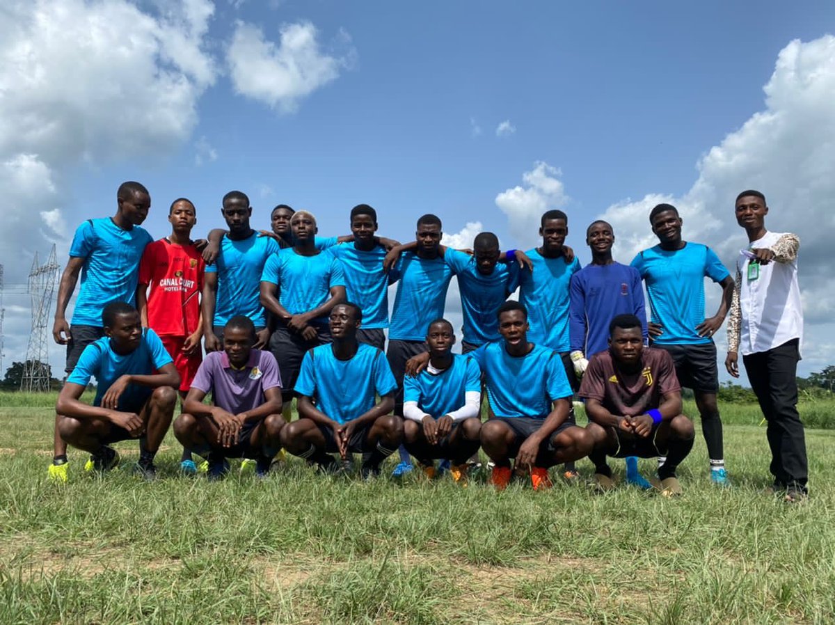 heybeehee's tweet photo. I present to you the public health team (players and coach) for the FABAMSA Super League
#TeamPublicHealth
#TeamPBH
#TeamPublicHealthElites
#FSL #FABAMSASuperLeague #FSLTheBeginning #Uniosun #Osogbo https://t.co/Y2efp8nRYK